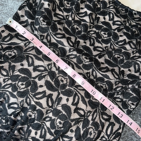 SOPANO BLACK LACE AND NUDE DRESS SIZE M - Picture 8 of 11